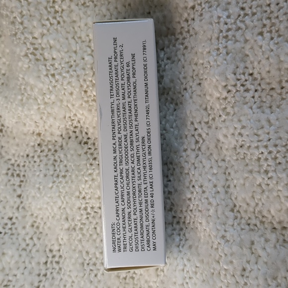 V KOSMETIK Under Eye Corrector in MANDARINE, 4.5ml/0.15fl oz - Picture 4 of 7